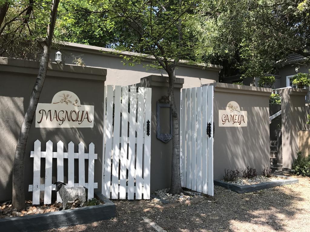 Waterhouse Guest Lodge In Muckleneuk Pretoria-Noord Exterior foto